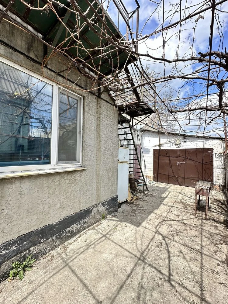 Продам будинок 126 м2 з гаражем 27 м2 у Підгородньому вул.Яв