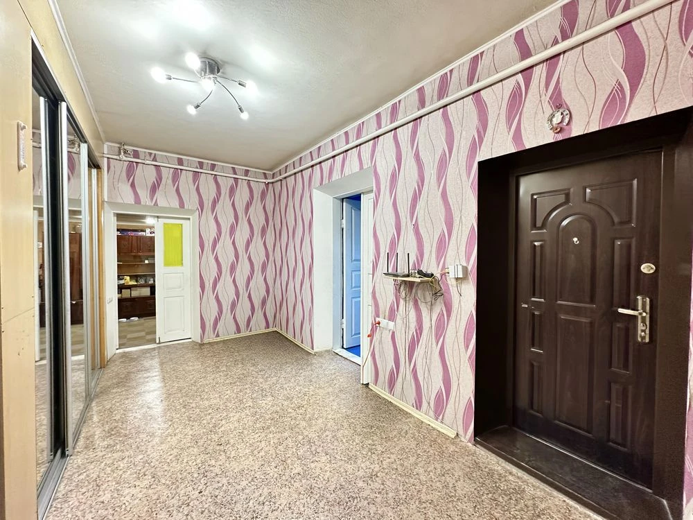 Продам будинок 126 м2 з гаражем 27 м2 у Підгородньому вул.Яв