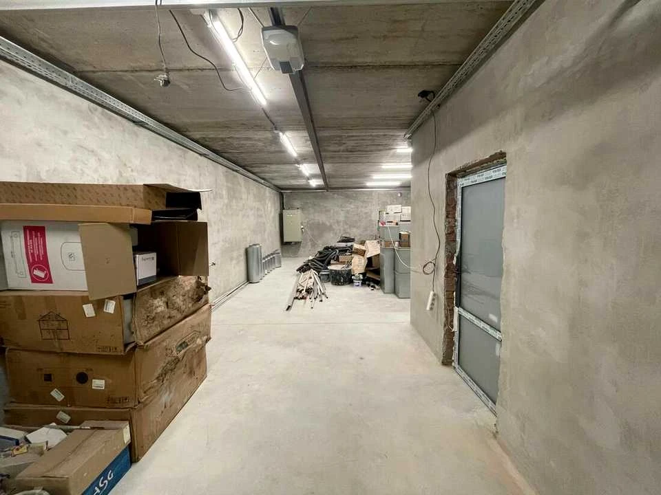 Будинок. Підгородне, Мостова
