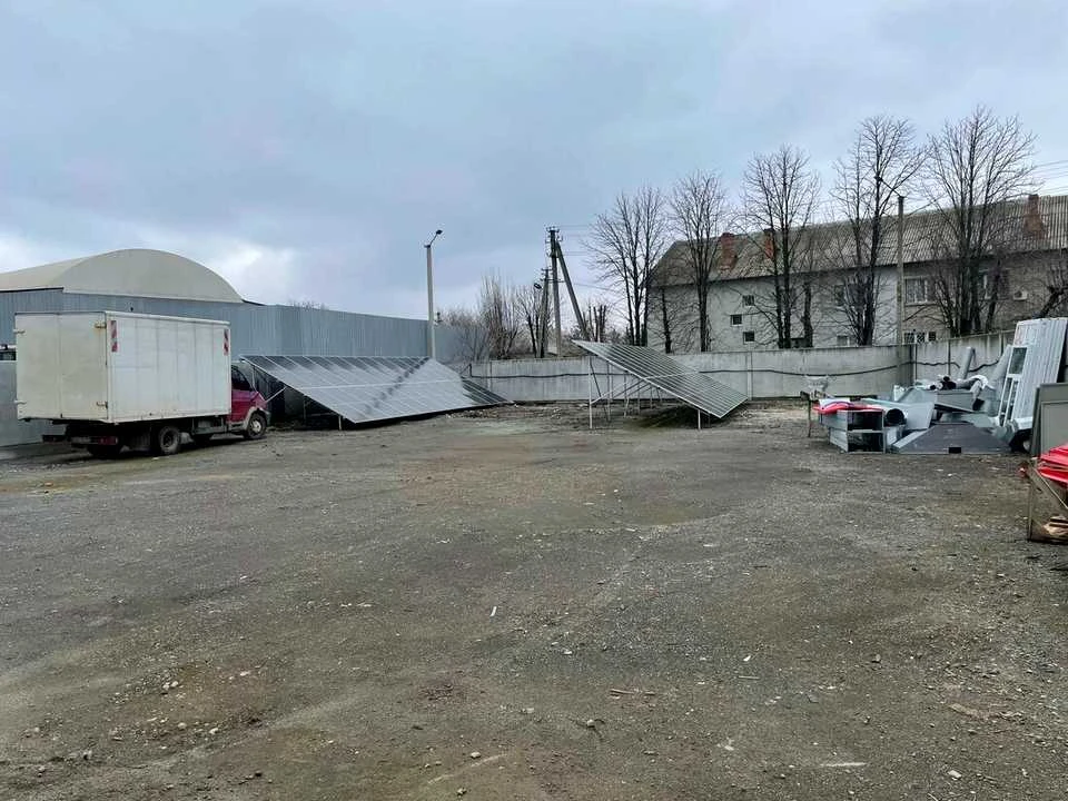 Будинок. Підгородне, Мостова