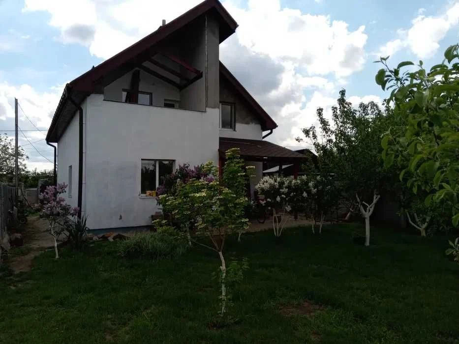Продам современный 2-х этажный дом в Подгородном (110 м2, 11