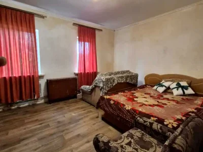 Будинок. Підгородне, 2-й Дніпровський