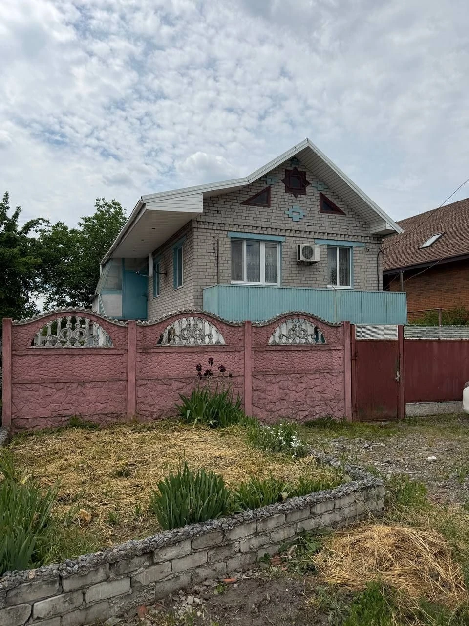 Продаж будинку Підгородне