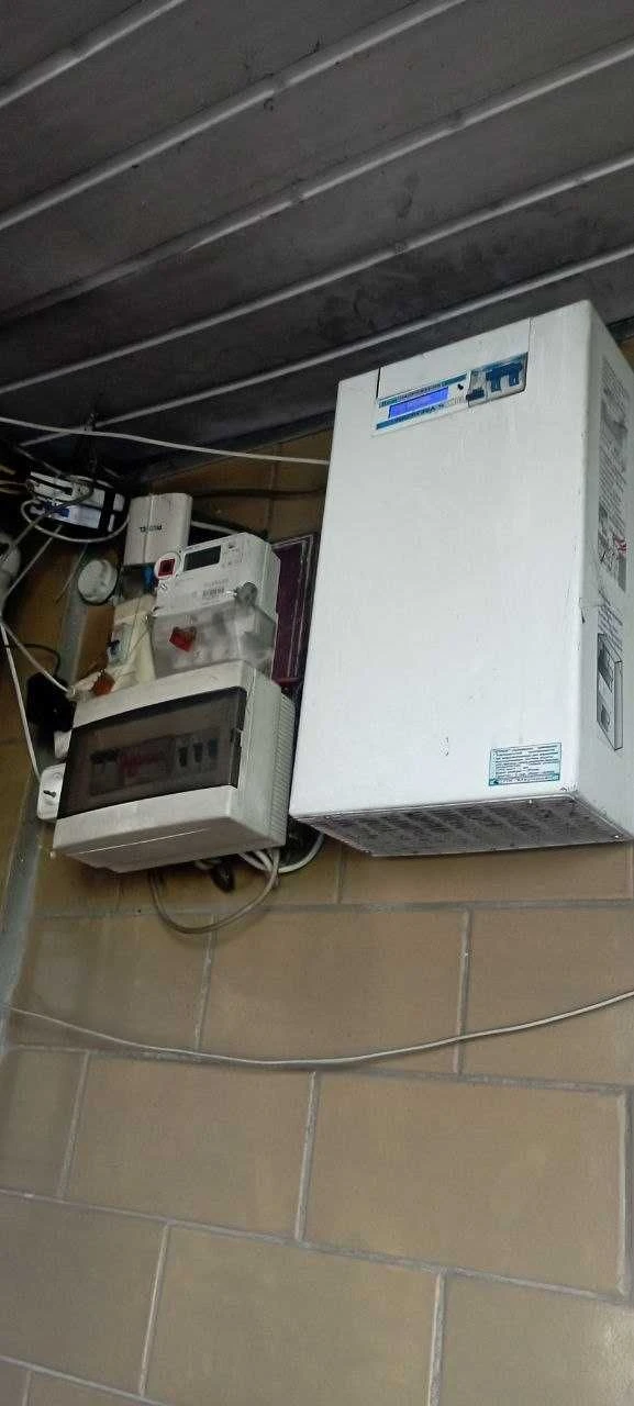 Продам 2-х эт. дом в Подгородном, можно проживание двух семе