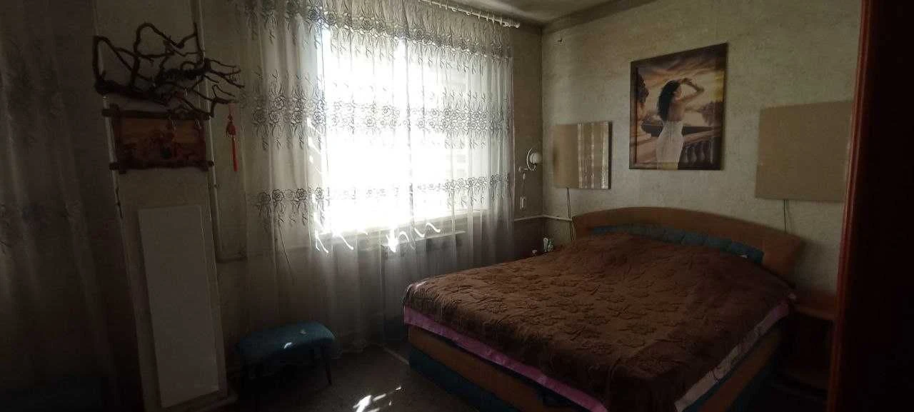 Продам 2-х эт. дом в Подгородном, можно проживание двух семе