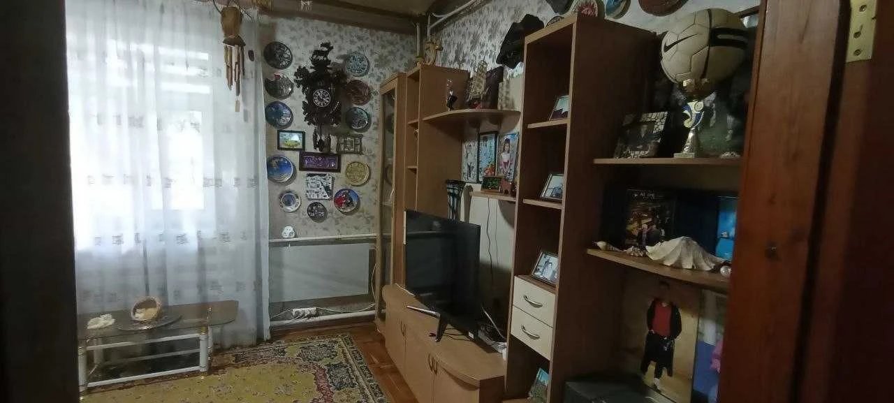 Продам 2-х эт. дом в Подгородном, можно проживание двух семе