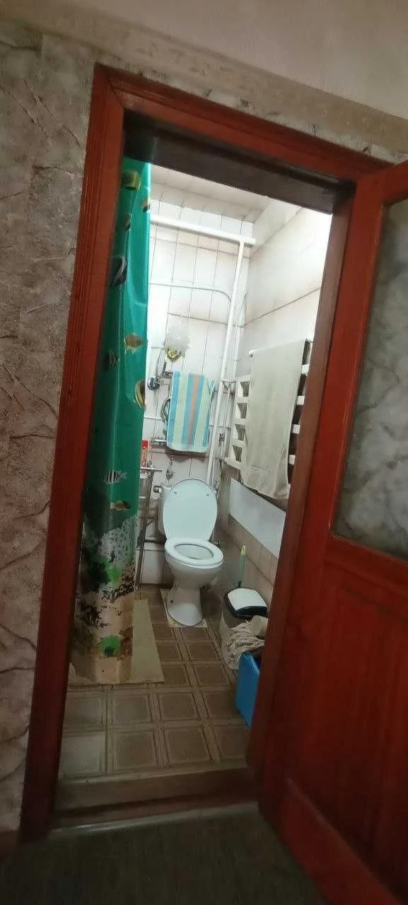 Продам 2-х эт. дом в Подгородном, можно проживание двух семе