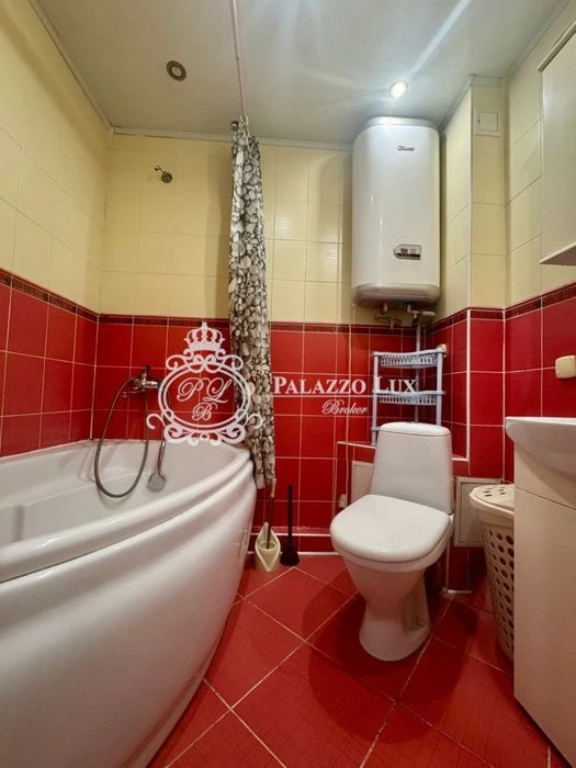 Selling a 2-room apartment (2 separate rooms) in Levada, Gagarin, Tavria