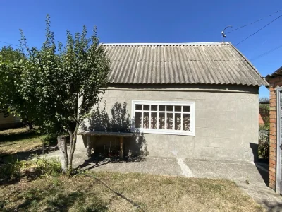 Продам дом -дачу в г Подгородное/Ермолаевка на берегу р Киль