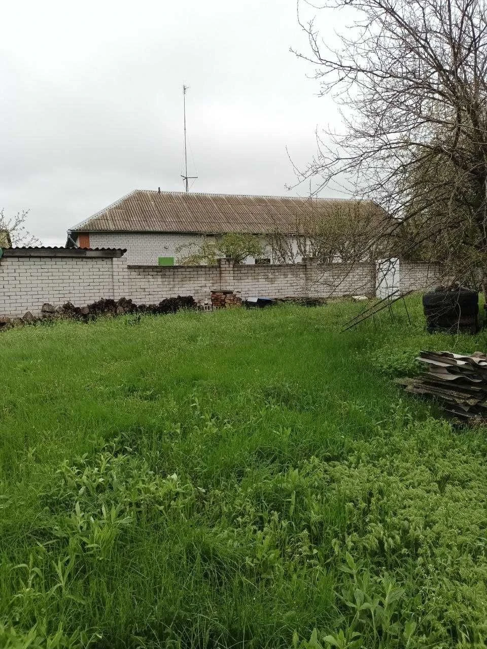 Продам ділянку з будинком під знесення