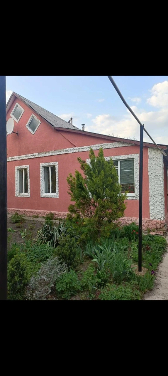 Продам будинок 80 м², 15 соток городу, Перещепино — $35000