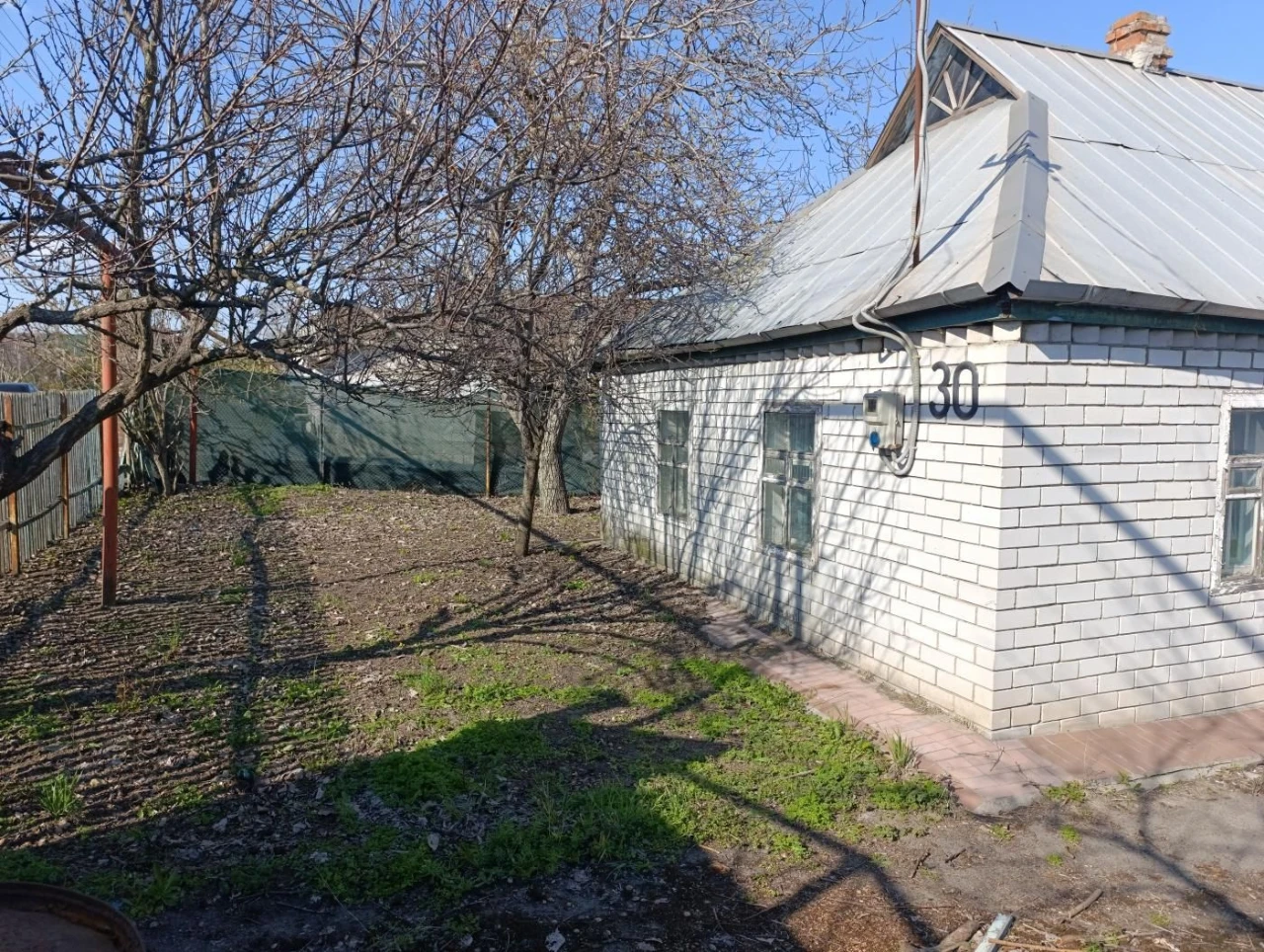 Продам 18 соток+ домик  Подгородное, Центральная улица