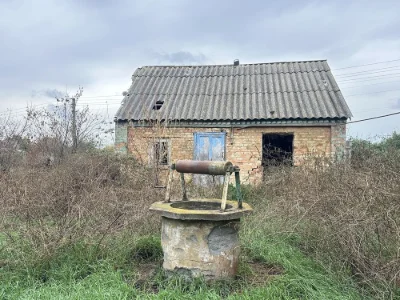 Продаж будинку під реконструкцію в м. Узин