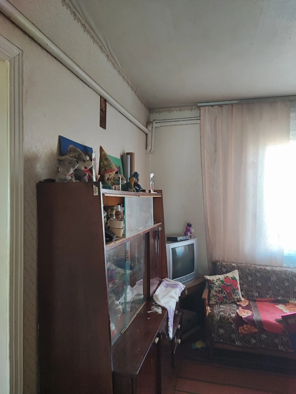Продаж просторого двоповерхового цегляного будинку в місті У