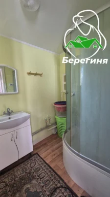 Цегляний будинок центр м. Узин Білоцерківського району