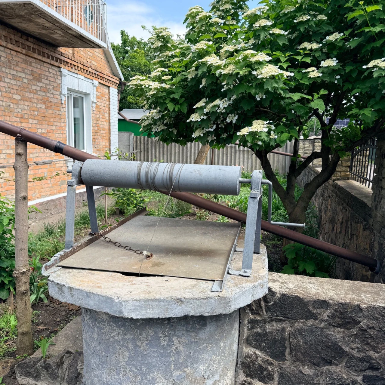 Продаж приватного будинку в м. Узин, власник
