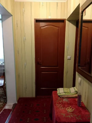 Продам частину будинку в місті Узин.
