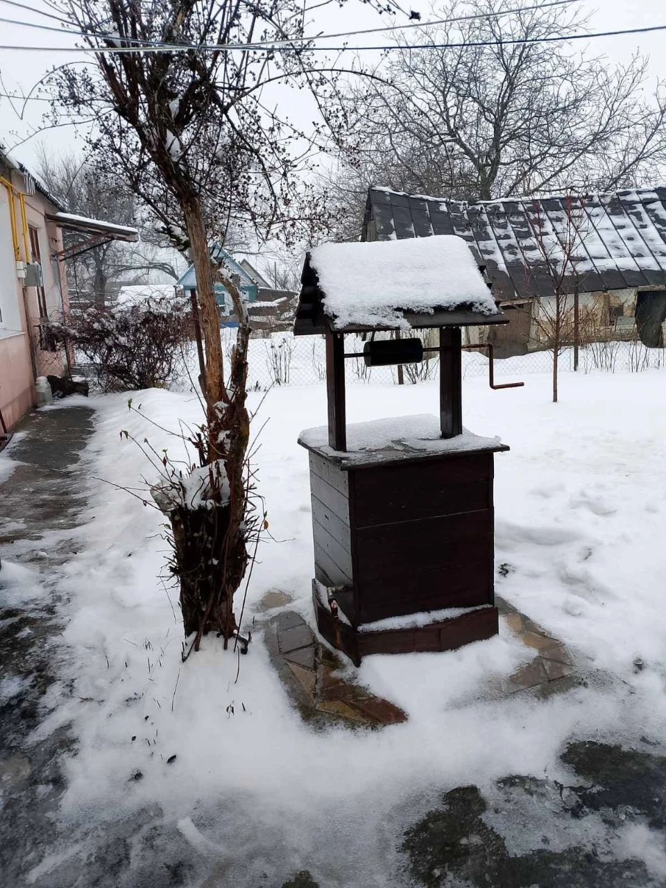 Продам частину будинку в місті Узин.