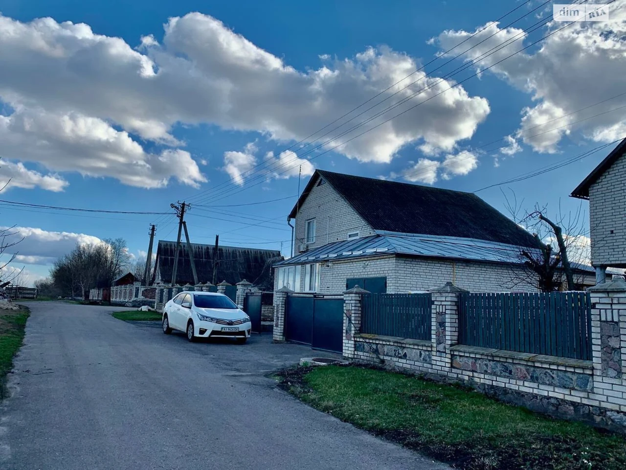 Продаж Дім