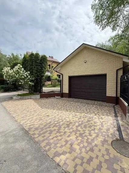 Без комісії,Продаю будинок в с.Ржищев, 30 соток,біля Дніпра