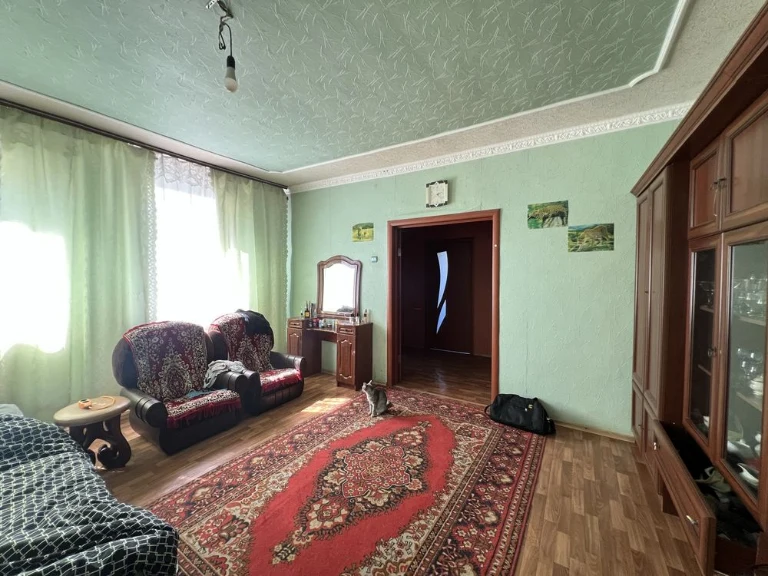 Ексклюзив.Продам хороший цегляний будинок в місті Узин