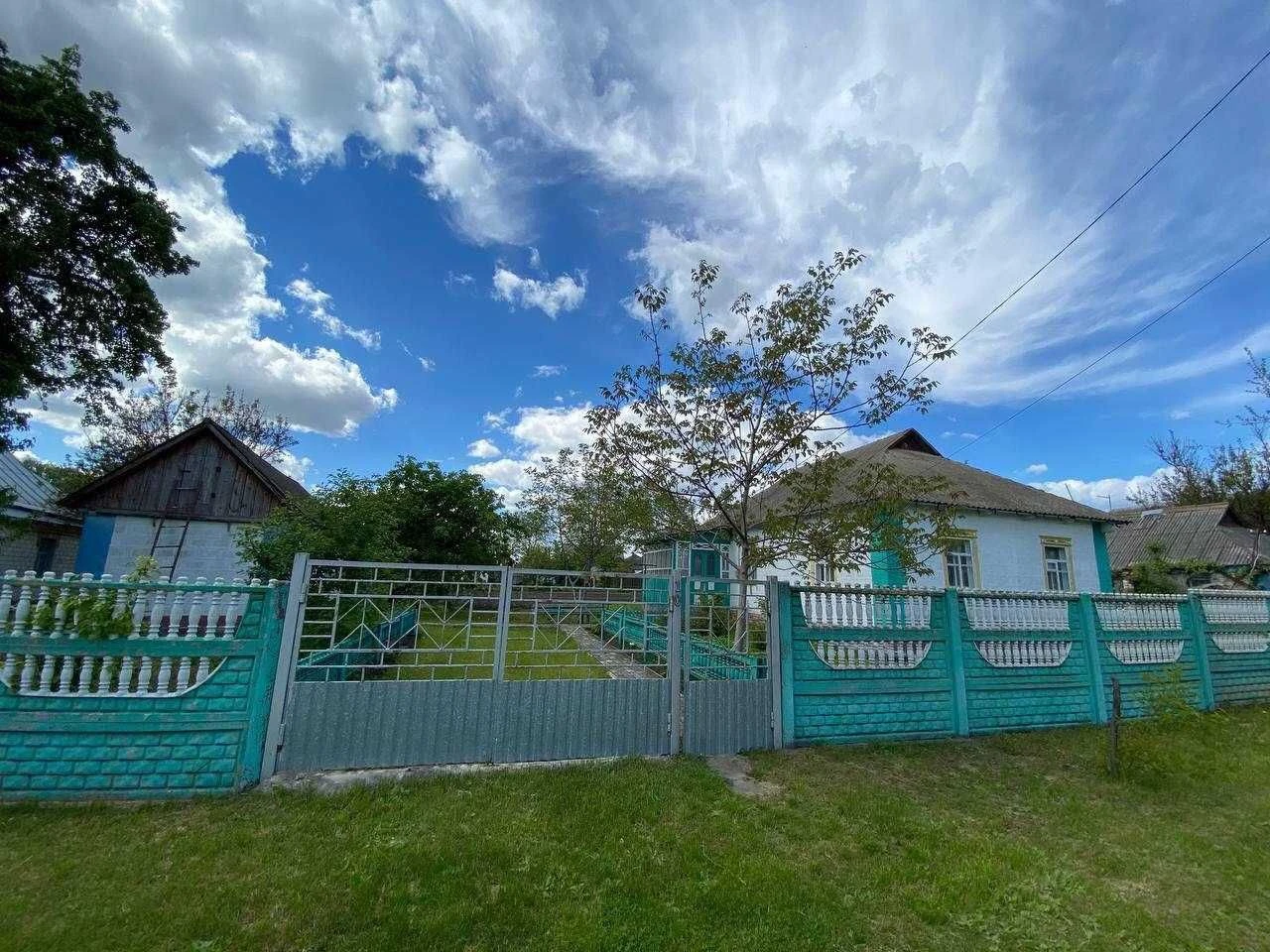 Продаж Земельної ділянки та будинку. (30 000 $)