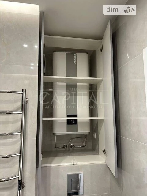 Sale of 3-room apartment 84 sq. m on Dniprovska embankment 18 • ID