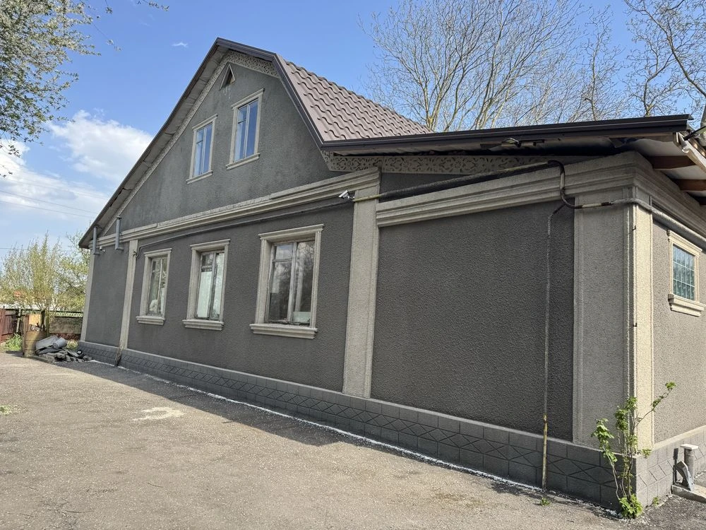 Продам кирпичный дом 160 кв.м под чистовую отделку с участко