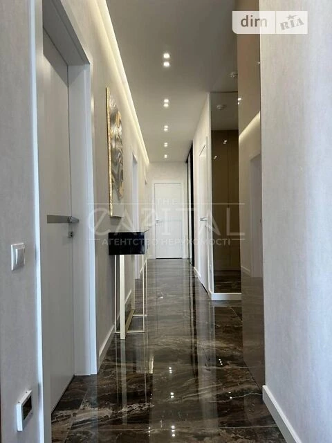 Sale of 3-room apartment 84 sq. m on Dniprovska embankment 18 • ID