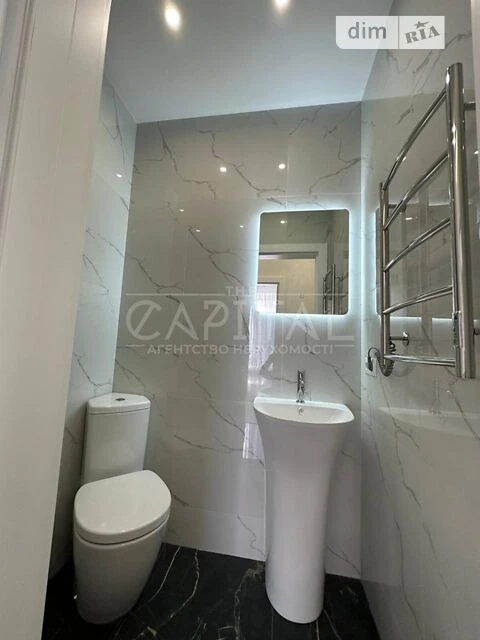 Sale of 3-room apartment 84 sq. m on Dniprovska embankment 18 • ID