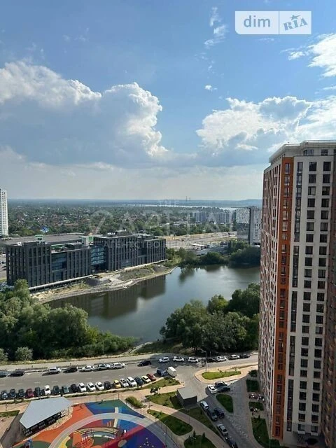 Sale of 3-room apartment 84 sq. m on Dniprovska embankment 18 • ID
