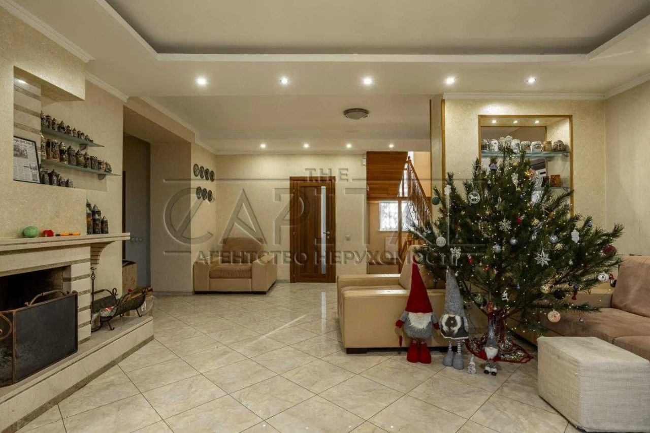 Продаж будинку з ремонтом 360 м²/ 20 соток/ Басейн/ Газ/ Тар
