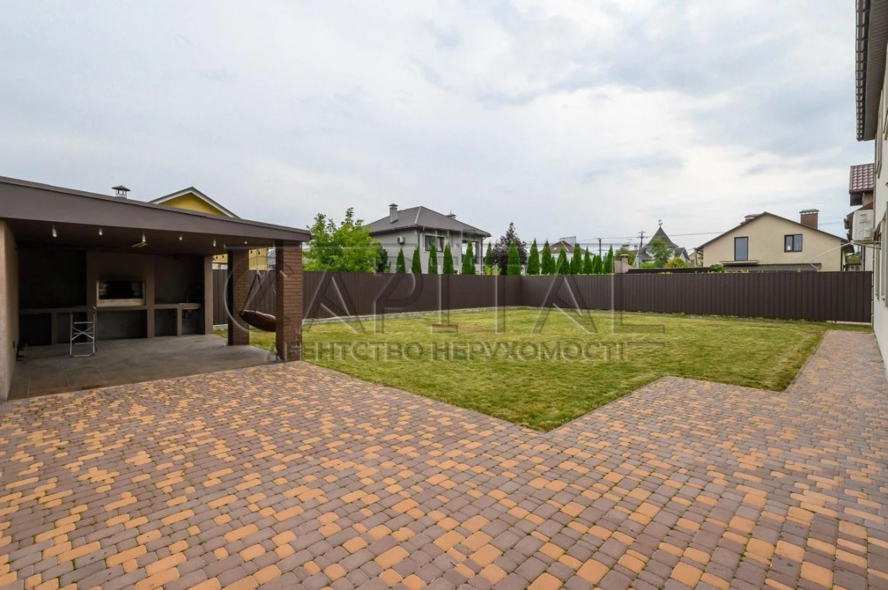 Будинок/ просторий світлий дизайнерський ремонт / 240 м² / Б