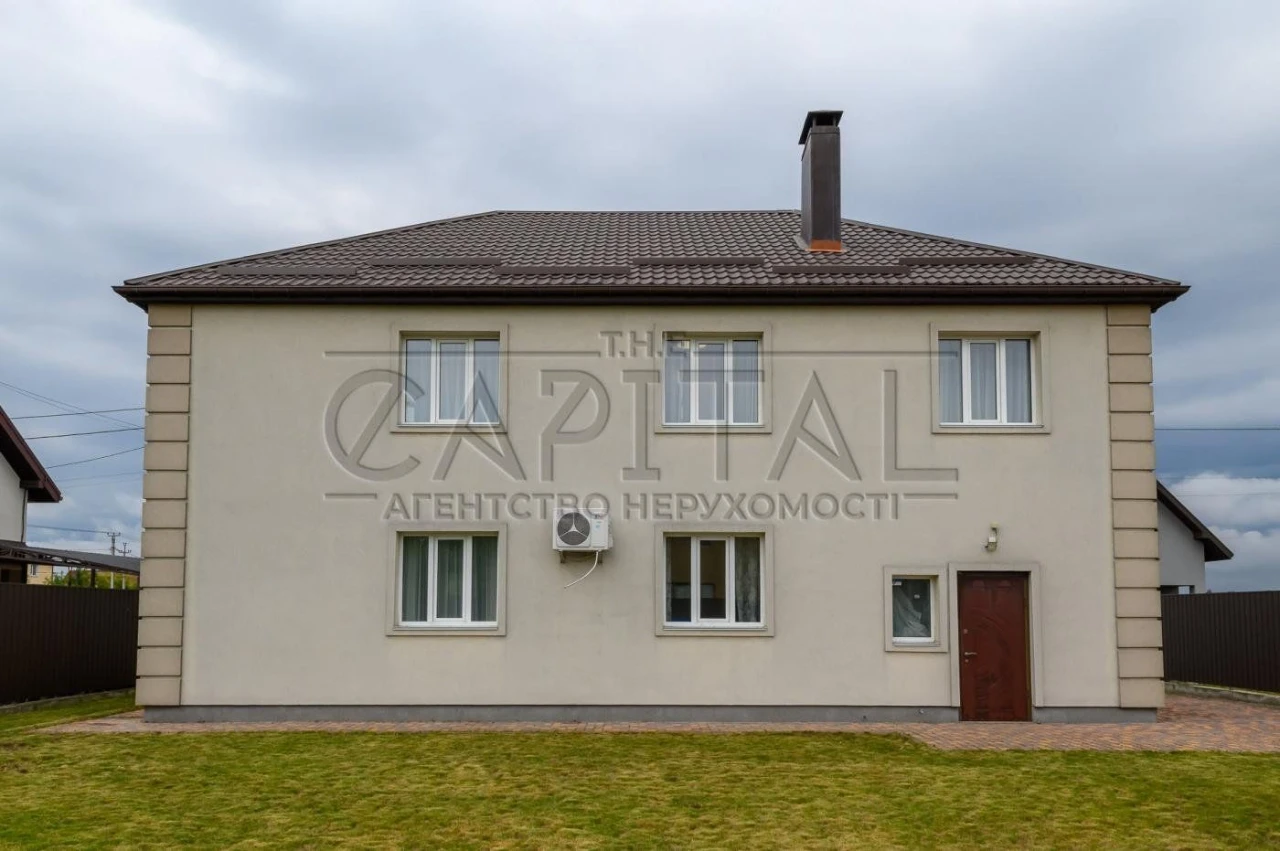 Будинок/ просторий світлий дизайнерський ремонт / 240 м² / Б