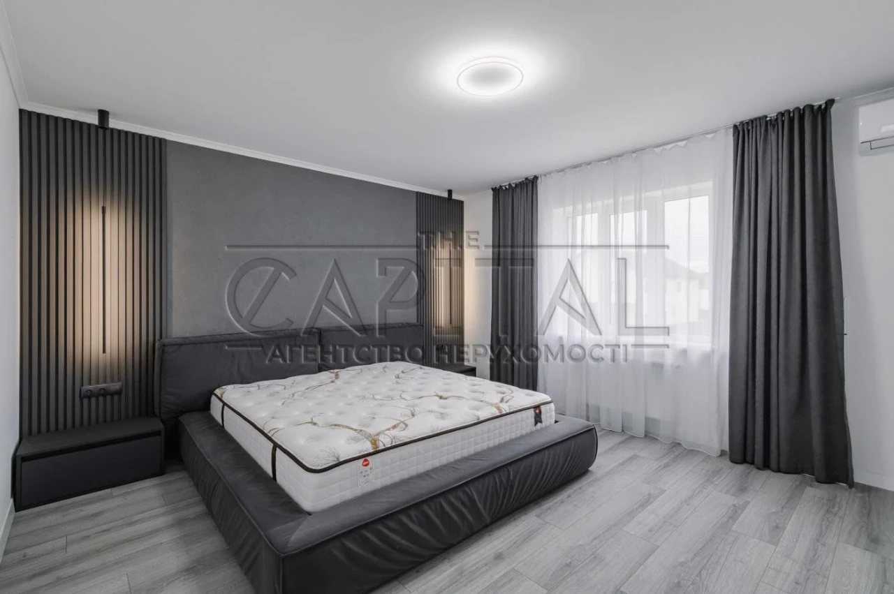 Будинок/ просторий світлий дизайнерський ремонт / 240 м² / Б