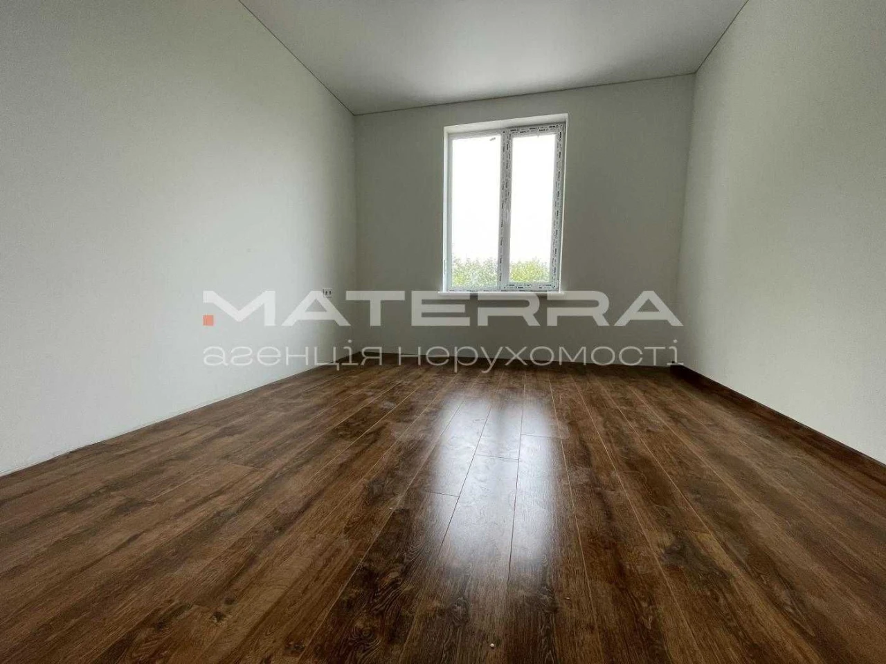 Продаж будинка з РЕМОНТОМ 100м2+40м2(підвал-бомбосхов), тепл