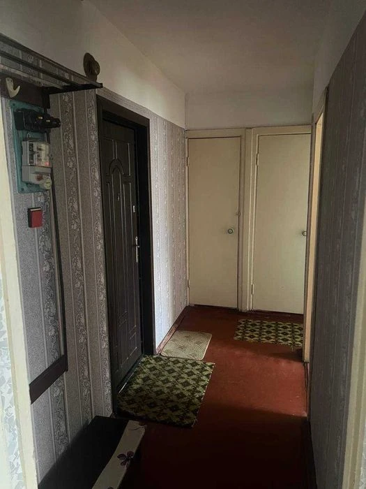 Продам 2к Святошинський р-н вул Олега Мудрока (Наумова) 25