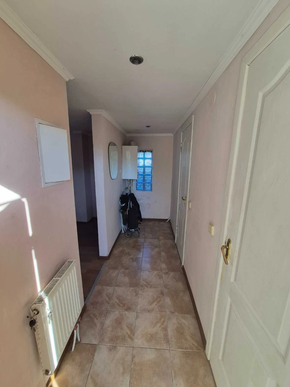 Продам пів будинку 65м2 в центрі Нової Боярки на ділянці 3 с