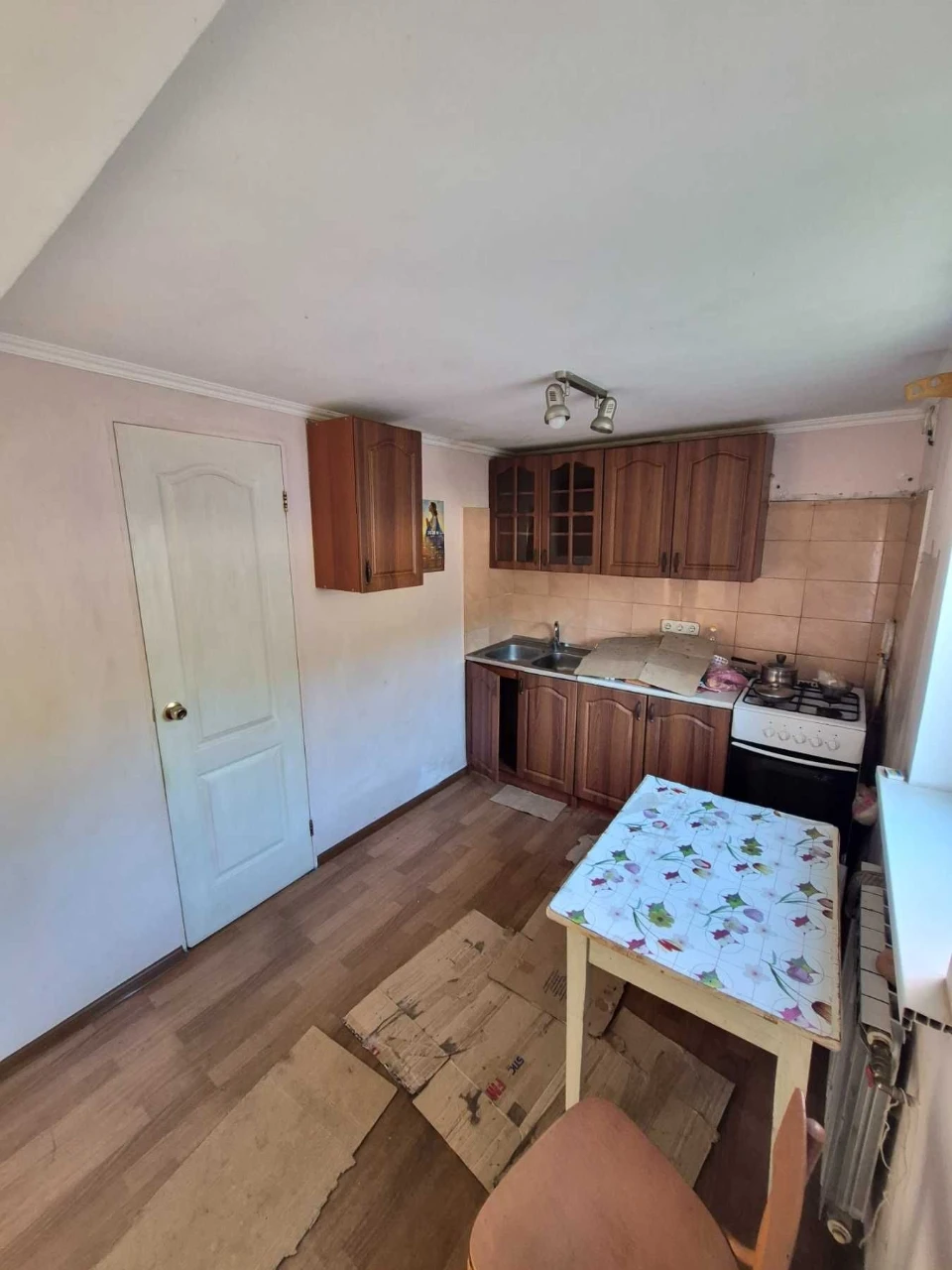 Продам пів будинку 65м2 в центрі Нової Боярки на ділянці 3 с