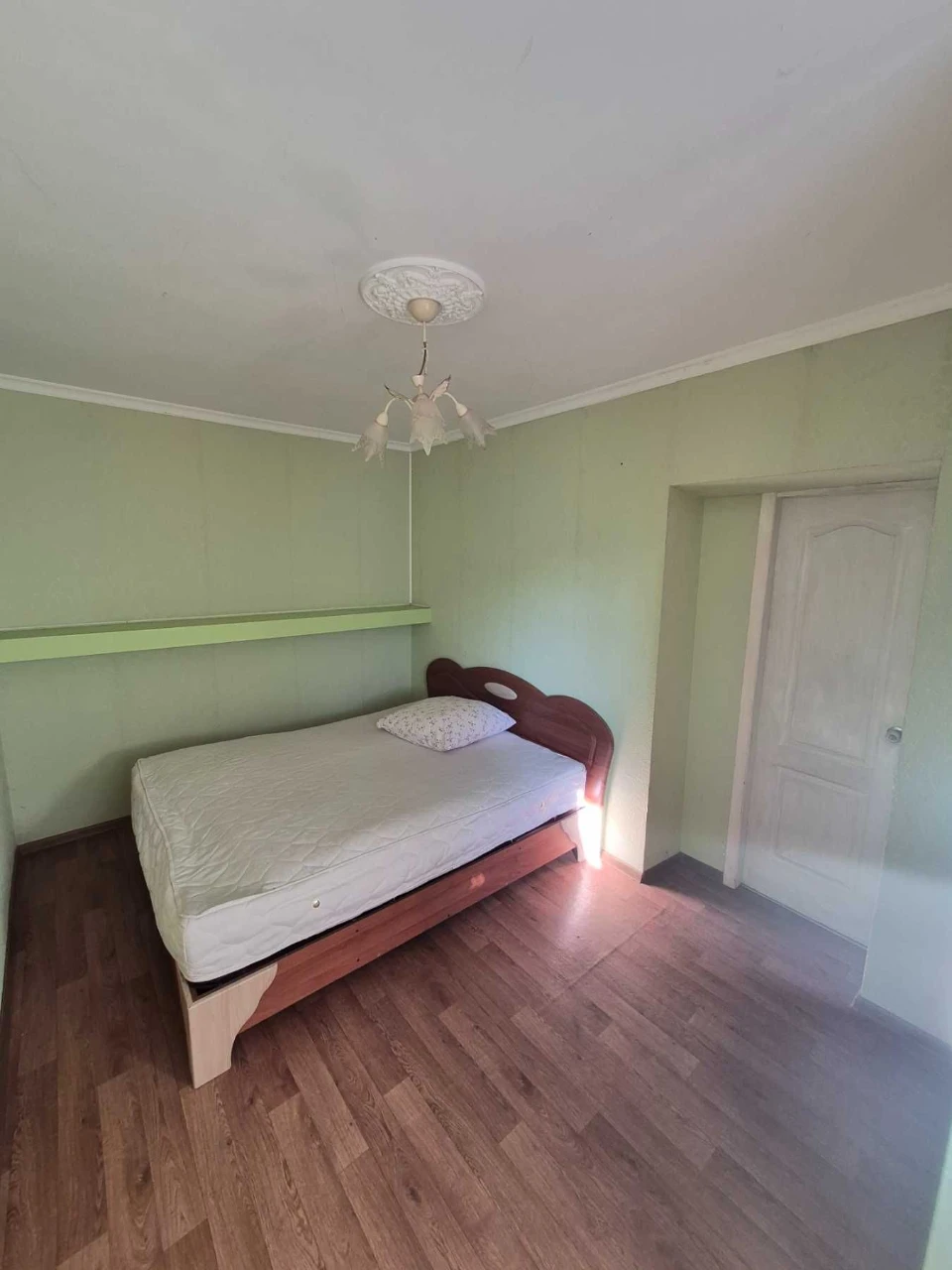 Продам пів будинку 65м2 в центрі Нової Боярки на ділянці 3 с