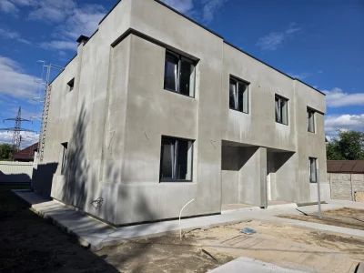 Боярка вул Хрещатик будинок ДУПЛЕКС 98000 у.о. газ/електрика