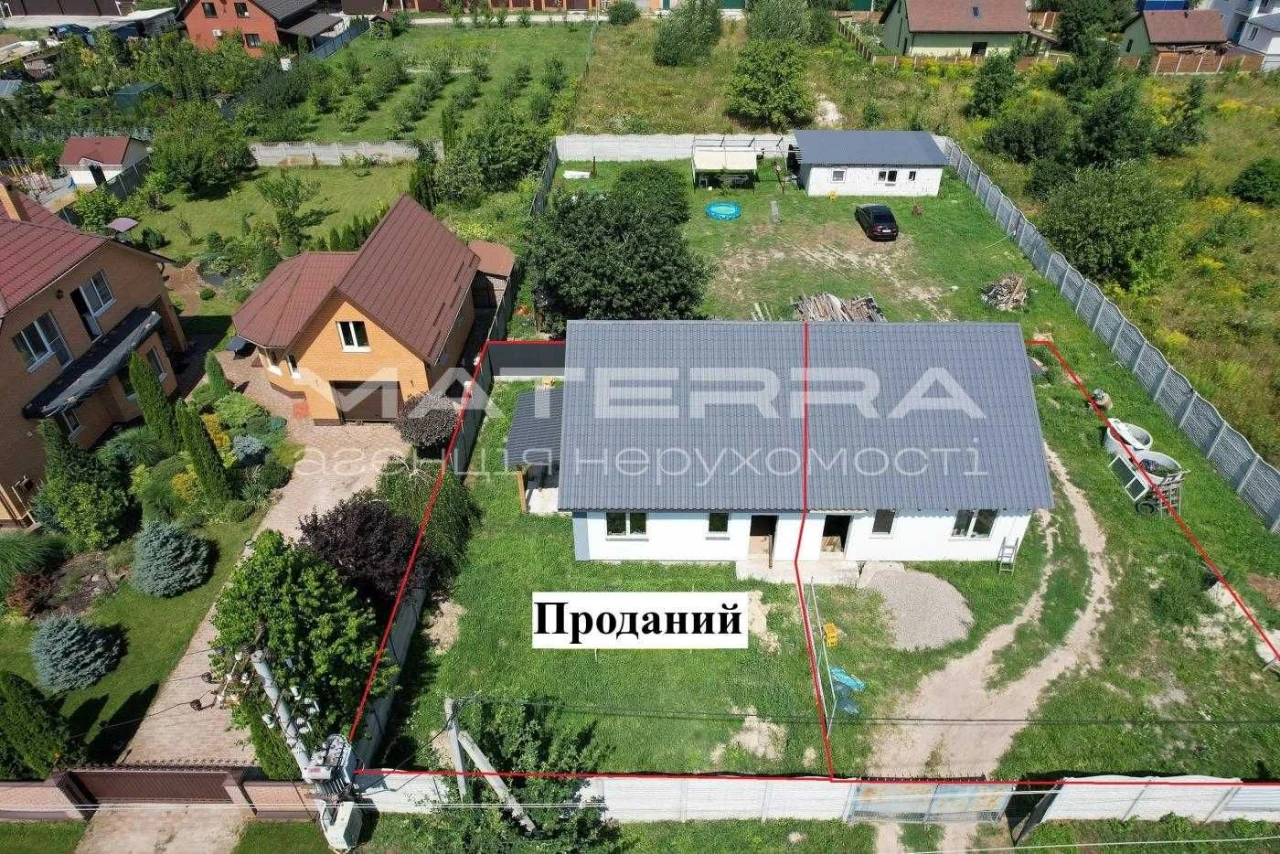 Боярка  Продаж будинок- дуплекс 90м2 введений в експлуатацію