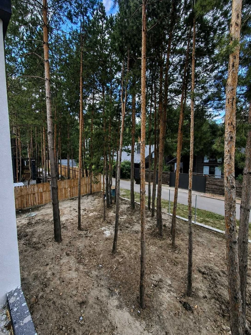 Сучасний будинок 172 м² серед сосен •  10 км Київ • метро Те