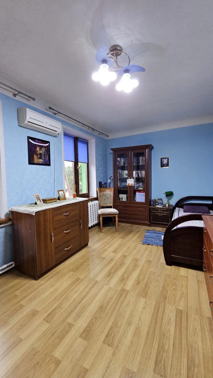 Продам 1/2 будинку Боярка