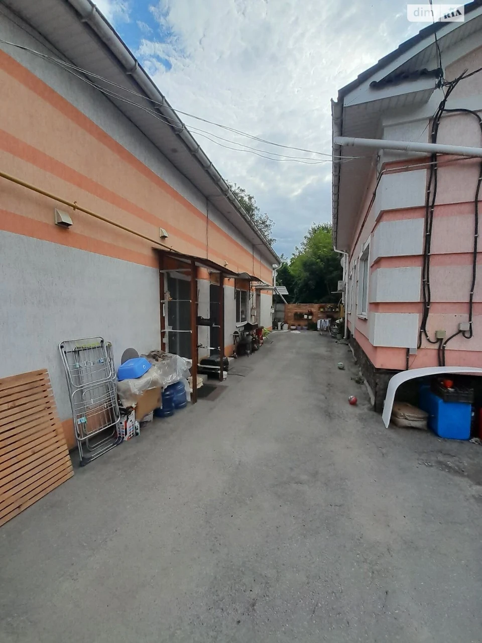 Продаж Таунхаус