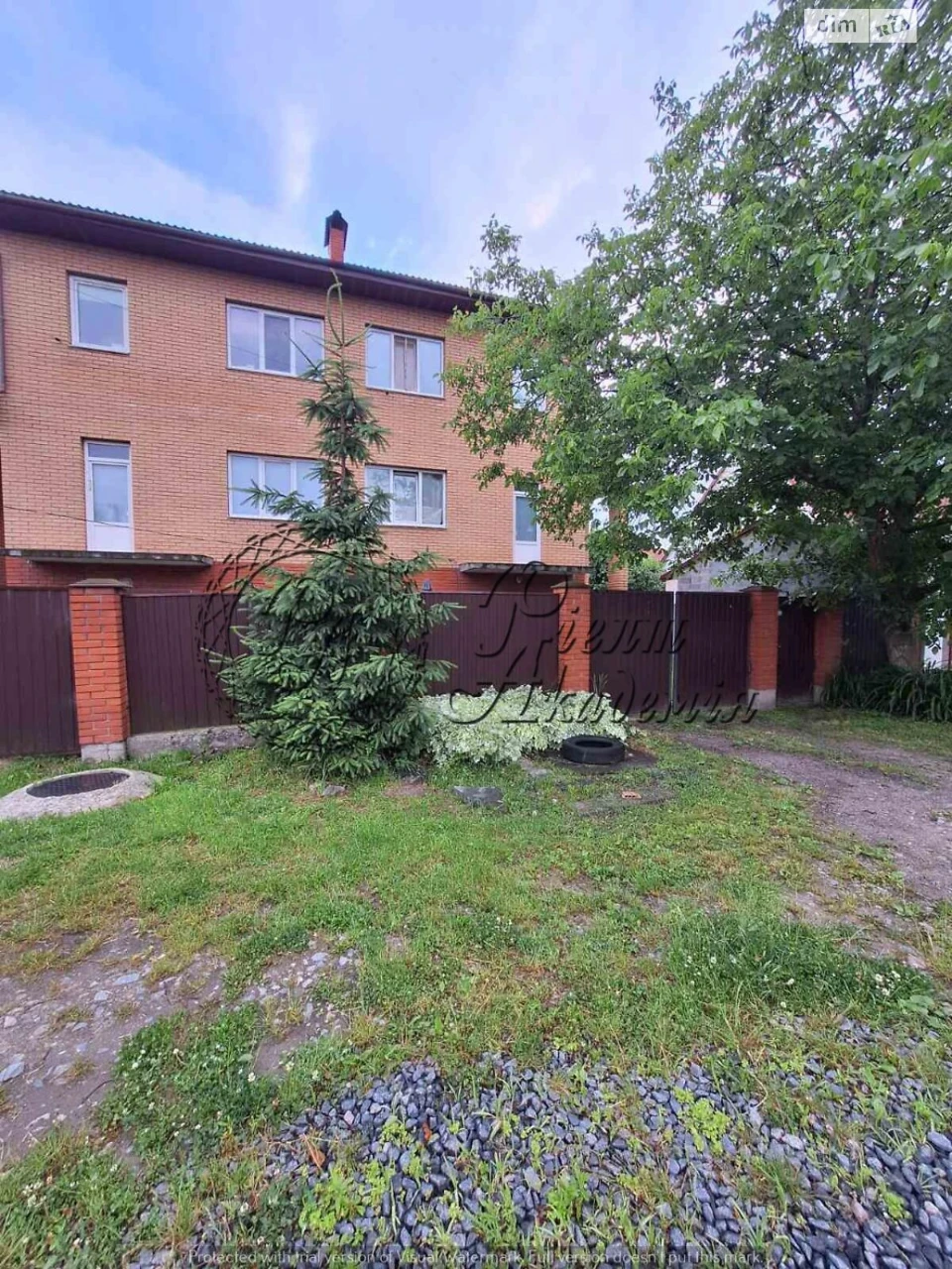 Продаж Дім