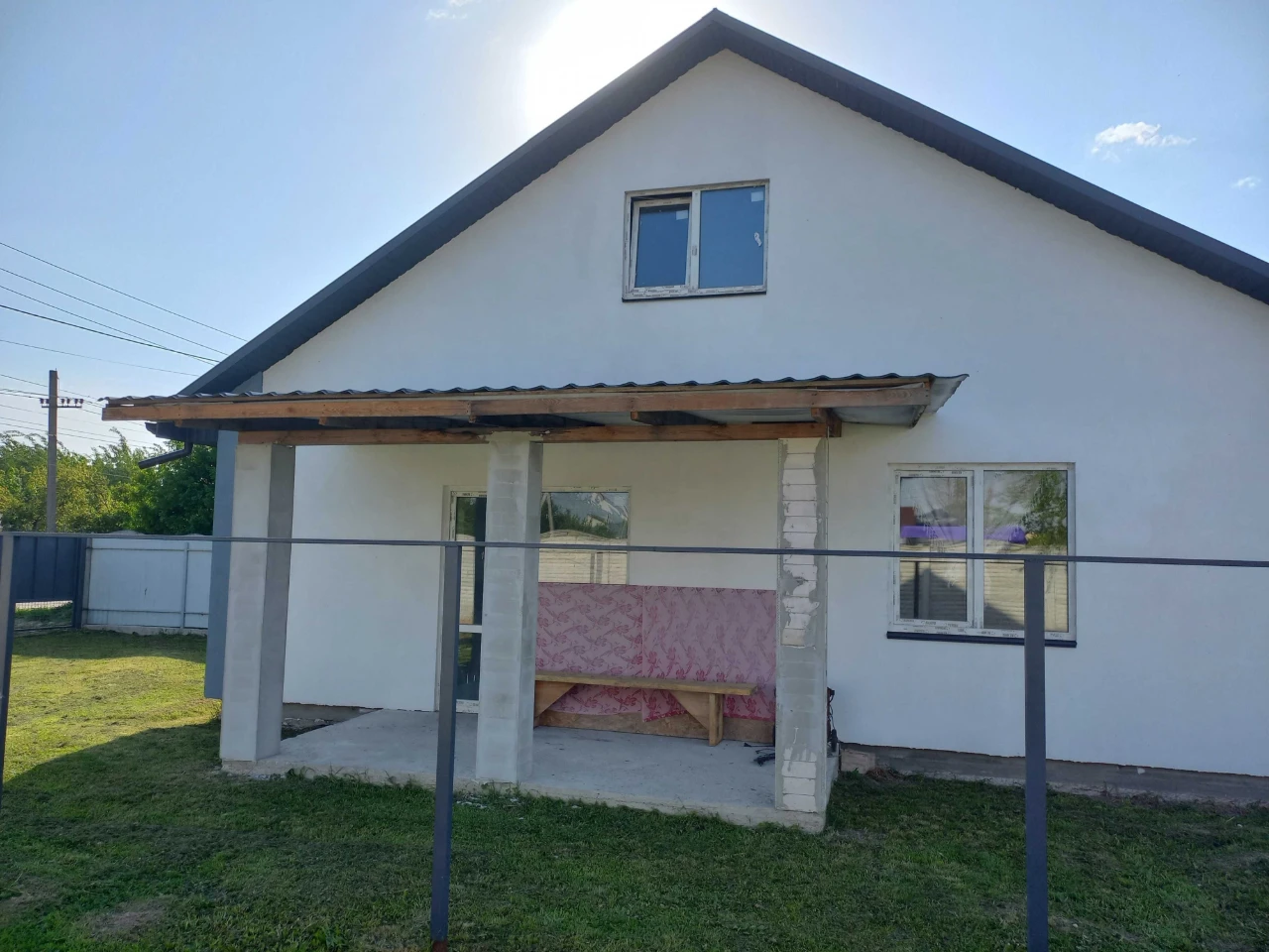 Продам будинок (дуплекс, таунхаус) с.Нове Боярка. Є можливим