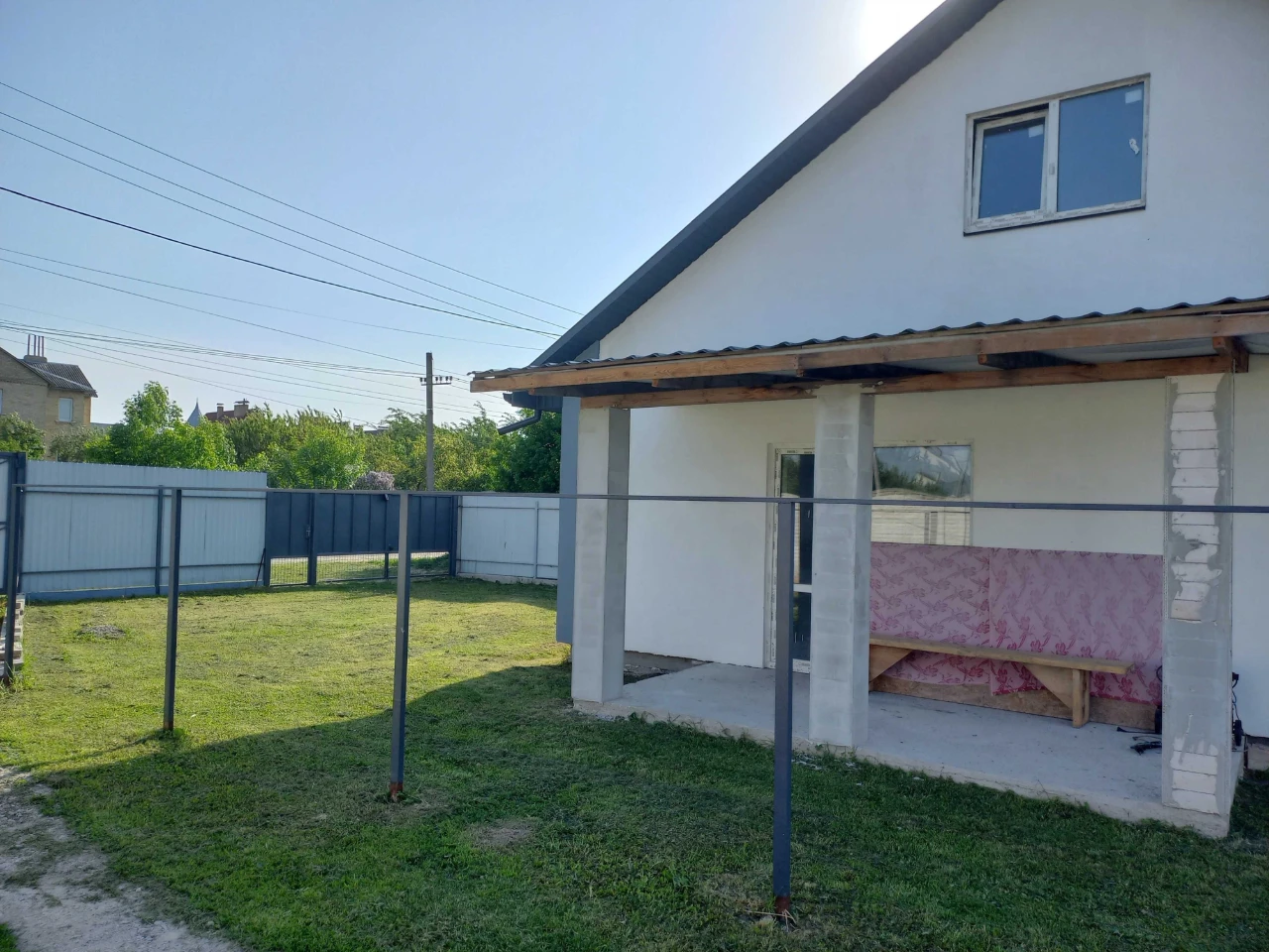 Продам будинок (дуплекс, таунхаус) с.Нове Боярка. Є можливим