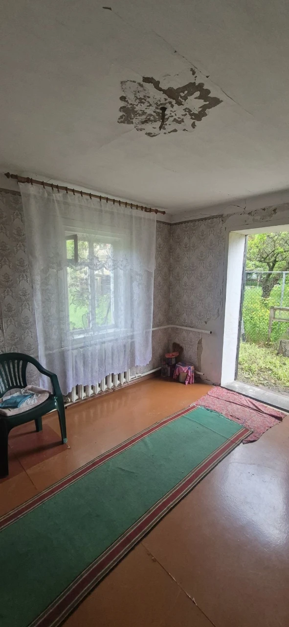 Продаж 1/2 будинку з окремою земельною ділянкою в  новій Боя