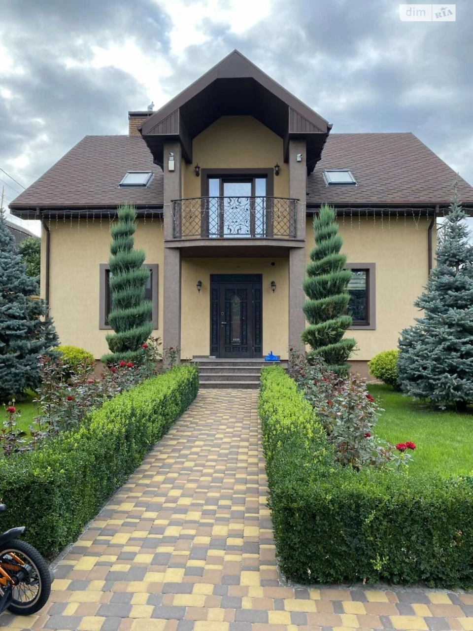 Продаж Дім